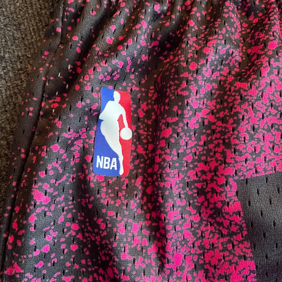 Miami Heat NBA Mitchell & Ness Swingman Basketball Shorts Size Medium - Picture 3 of 7